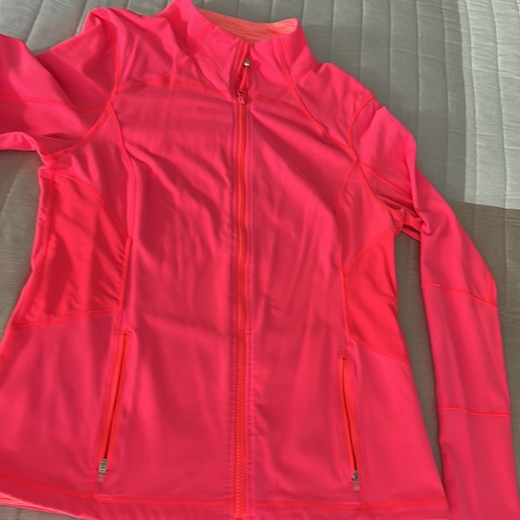 (KIRKLAND Signature) Ladies work out jacket size L - Picture 6 of 16